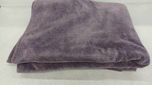 lot 10902 image: Purple King Size Blanket