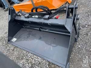 lot 78023 image: (MCB-11-48W) Wolverine - Mini Skid Steer Combination Bucket - Unused