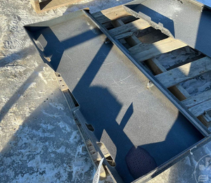 lot 78046 image: Wolverine    14 Universal Quick Attach Mount Plate  QMP3-16-6T