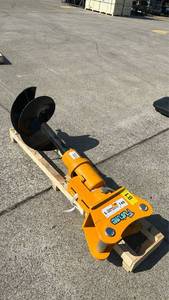 lot 81060 image: CAT305 Excavator Auger (GE-FUCEA873) - Retail $0