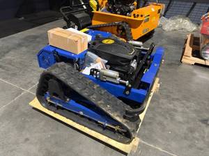 lot 102 image: INFRONT Tracked Vibratory Compactor with Gasoline Engine