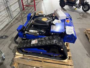 lot 105 image: Lawn Mower LM500 225cc Engine 170kg Operating Weight