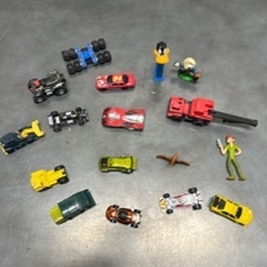 lot 21 image: Mixed Toy Lot Diecast Vehicles Figures Accessories 17 Pieces