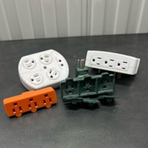 lot 50 image: Power Strip Outlet Adapter Lot 4-Outlet Round White Green Orange