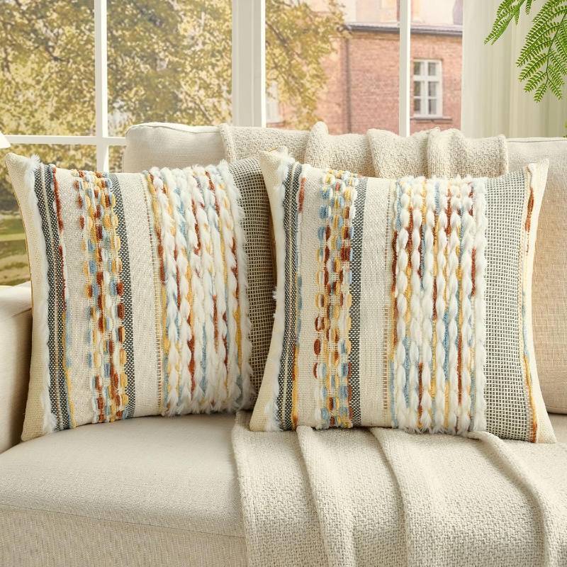 lot 48674 image: FUTEI 2 Pack Tufted Throw Pillow Covers Covers 45x45 cm,RustBlueYellow