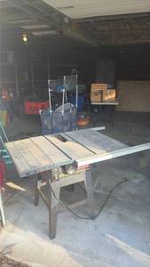 lot 300 image: Craftsman Table Saw 2 HP 120V 60Hz