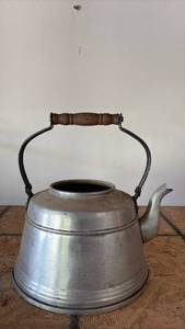 lot 74 image: Vintage Tea Kettle
