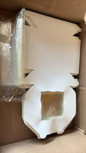 lot 160 image: Window Bakery Boxes (fits about four cupcakes) and Cellophane Treat Bags