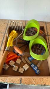 lot 166 image: Kitchen Utensils and Catering Items