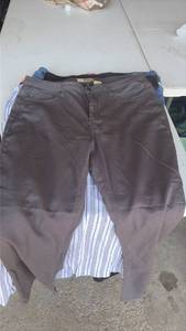 lot 408 image: Womens Pants