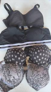 lot 414 image: Nice Quality Bras