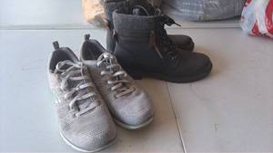 lot 419 image: Womens Shoes Size 10