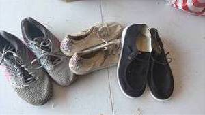 lot 422 image: Womens Shoes Size 10