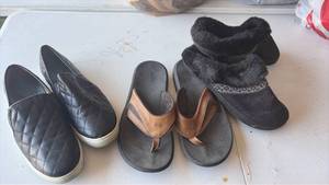 lot 425 image: Womens Shoes Size 10