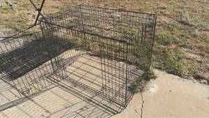 lot 2 image: Wire Pet Crate Cage Kennel