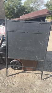 lot 18 image: Heavy Duty Sign Holder