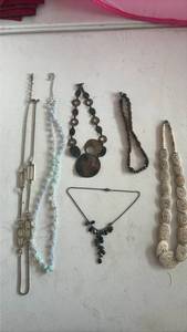 lot 31 image: Fashion Necklaces