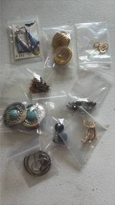 lot 46 image: Fashion Jewelry
