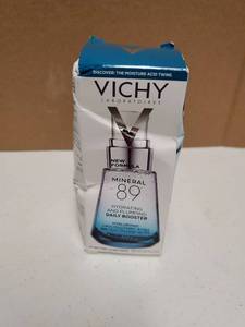 lot 59365 image: Vichy Laboratoires Mineral 89 Hydrating and Plumping Daily Booster 30ml - Retail $40