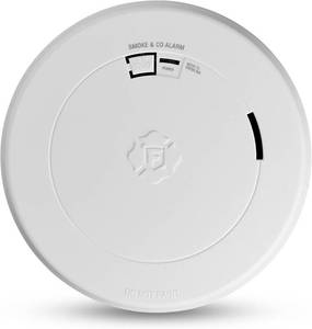 lot 7951 image: First Alert 10-Year Battery Combination Smoke & Carbon Monoxide Alarm