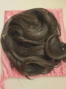lot 18680 image: Pizazz 13x6 Body Wave Lace Front Wigs Human Hair Pre Plucked Bleached Knots - Retail $162