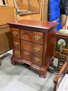 lot 805 image: Universal Furniture cherry wood Chadwick 3 drawer nightstand30 x 27 x 17 in