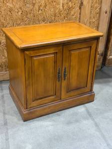 lot 817 image: Small record cabinet 24 x 26 x 17 in