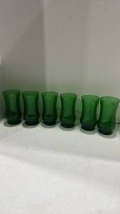 lot 1021 image: Green curved glasses set of 6
