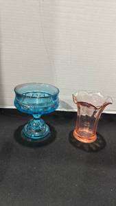 lot 1036 image: Aqua glass pedestal compote, and vintage pink glass vase with a ruffled rim and vertical ribbed panels 5.5 inches tall
