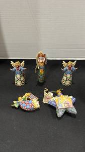 lot 1041 image: Jim Shore Angel ornaments