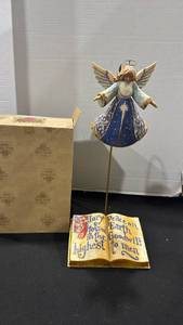 lot 1048 image: Jin Shore peace on earth, angel for nativity figurine 17 inches tall