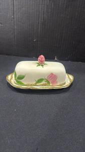 lot 1071 image: Franciscan Desert Rose covered butter dish