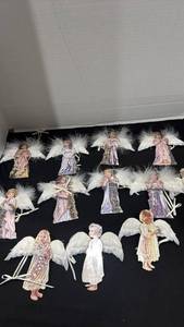 lot 1094 image: Bradford exchange Heavenly innocence and Heavens little angels ornament collection