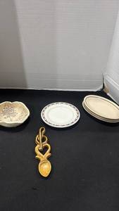 lot 1145 image: Hand-carved wooden Welsh love spoon decorated with a musical treble clef and a heart symbol, hand crafted trinket dish impressed with Queen Annes lace and Wallace dishes