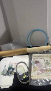 lot 1169 image: Embroidery Hoop Set with Cross Stitch Pattern and Floss and more
