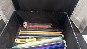 lot 1172 image: Knitting needles, crochet needles in decorative Storage Box