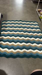 lot 1208 image: Crochet blanket 50x47