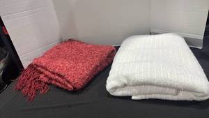 lot 1265 image: Blankets