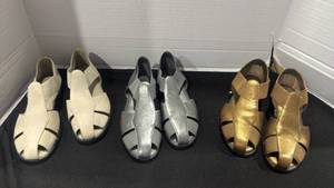 lot 1284 image: Trader Bay and Whats what shoes womens size 66.5