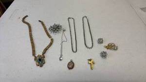 lot 1602 image: Womens jewelry one necklace needs repaired
