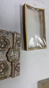 lot 1615 image: Vintage La Regale beaded and sequined evening clutch