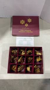 lot 2034 image: Danbury Mint 2005 ornament collection with  storage box