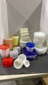 lot 2045 image: Plastic storage and to-go containers, most with lids