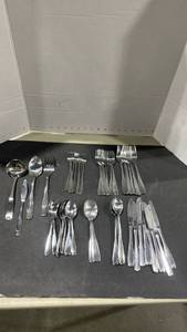 lot 2071 image: Vintage Northland Village Common stainless steel flatware in original box, 58 pieces, missing some