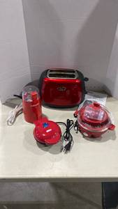lot 2072 image: Red kitchen appliances