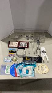lot 2083 image: Kitchen supplies, souvenirs and more