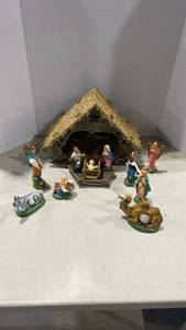 lot 2086 image: Vintage nativity set