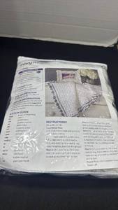 lot 2201 image: Yarn with instructions for blanket