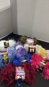 lot 2210 image: Yarn Bee and other yarn