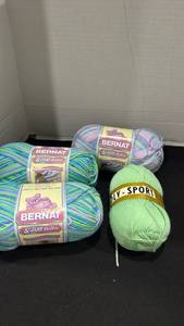 lot 2262 image: Yarn